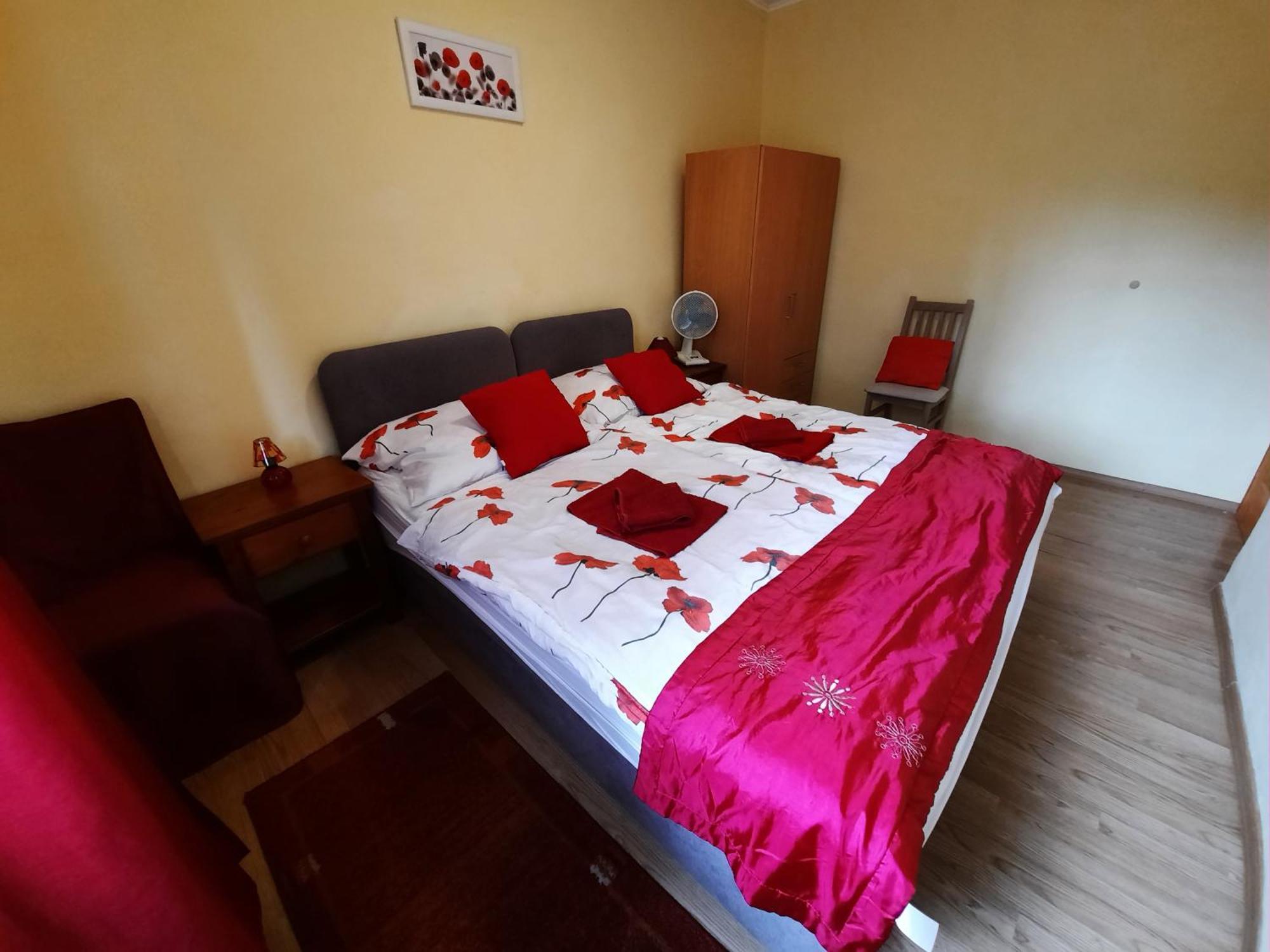 Hotel Kis Rigo Vendeghaz Salgótarján Zewnętrze zdjęcie